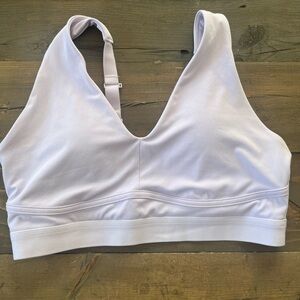 NWOT Fabletics sports bra. Size M